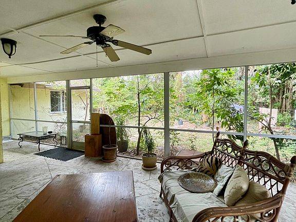 3rd image of 6685 Lakeside Road