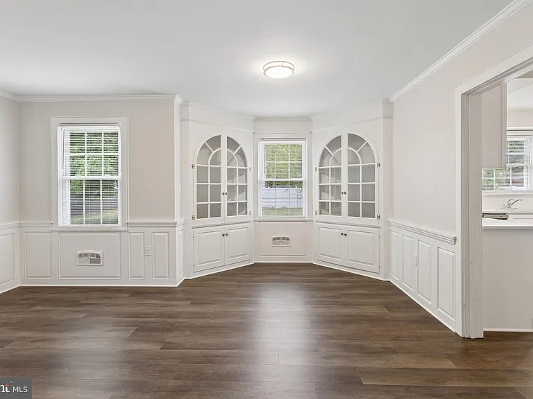 127 Bell Ave — Photo 4