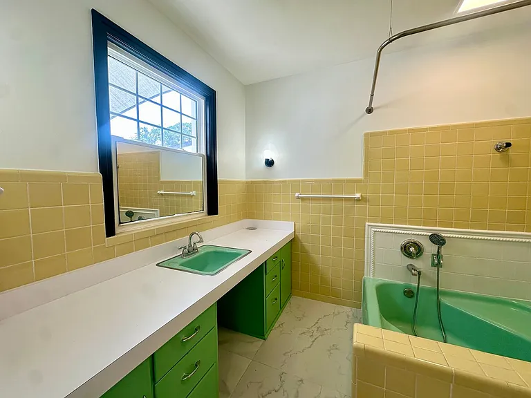5951 Clifton Ave — Photo 21
