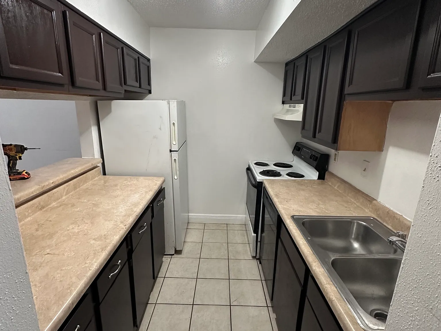 3 bed, 1100 sqft, $1,450 — Photo 3
