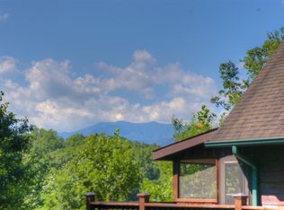 3531 Mountain Top Ln, Sevierville, TN 37876