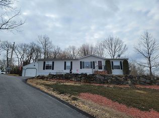 25 Country Ln, Fremont, NH 03044