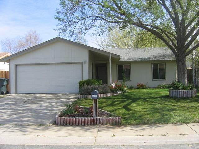 1st image of 1349 Val Dr