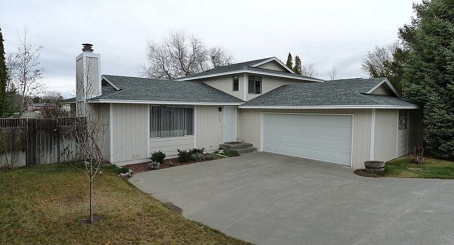 1st image of 1529 Naches Ave