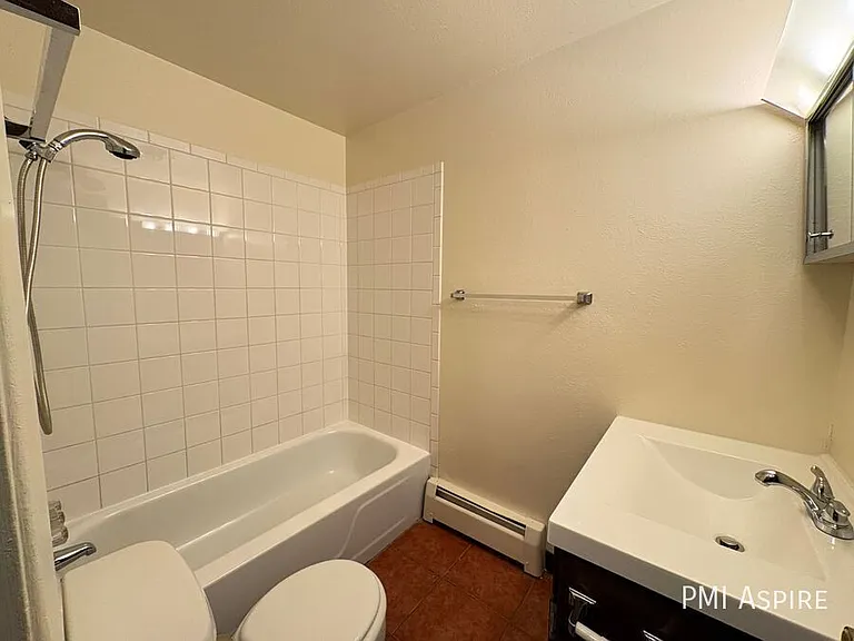 1050 17th Ave #11 — Photo 5