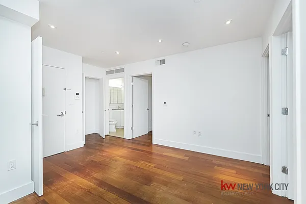 Rented by Keller Williams NYC | media 18