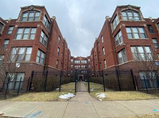 6930 S Clyde Ave APT 204, Chicago, IL 60649