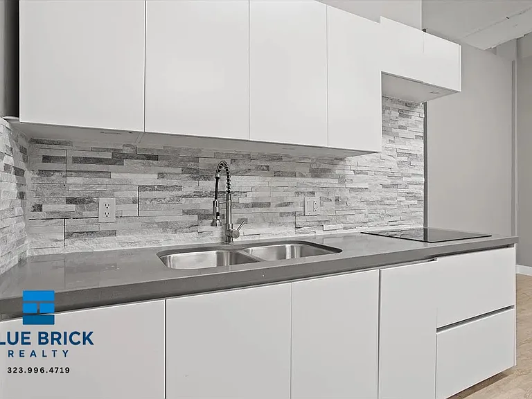 3751 S Hill St #207 — Photo 6