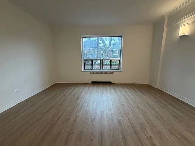 869 Avenue Rd — Photo 27