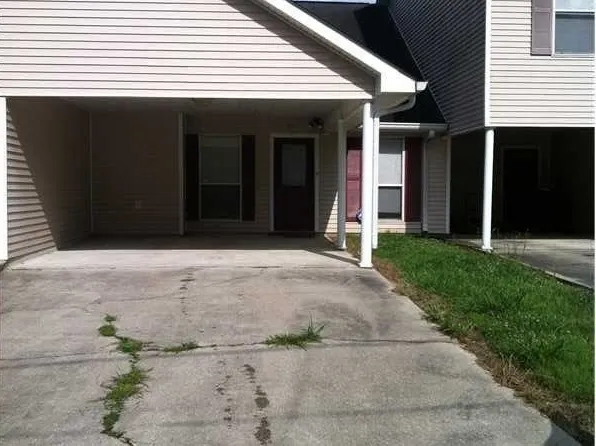 14227 Woodlands Dr, Hammond, LA 70401