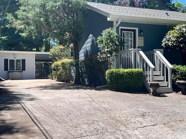 241 Maple St, Franklin, NC 28734