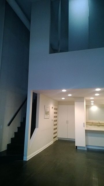 1st image of 1100 W Cornelia Ave APT 106