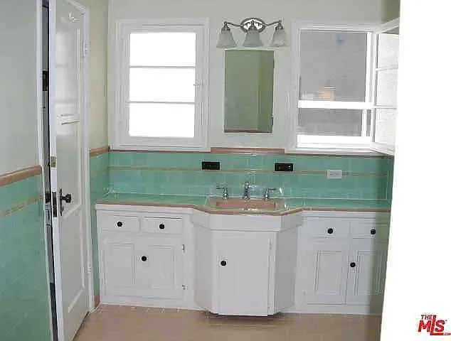 9963 Durant Dr — Photo 13