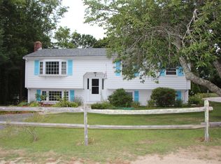 7 Wing Rd, Pocasset, MA 02559
