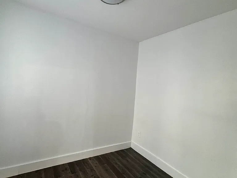2228 Amsterdam Ave #2B — Photo 6