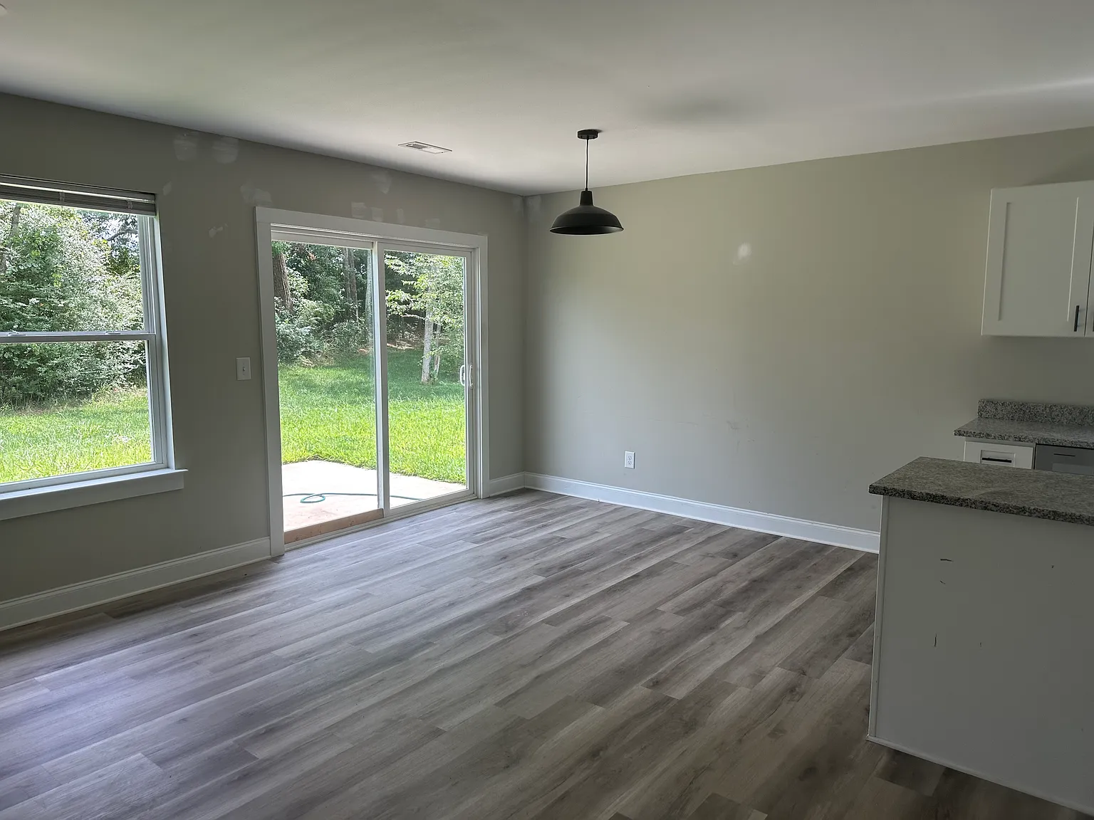 137 Woodstone Ln — Photo 3