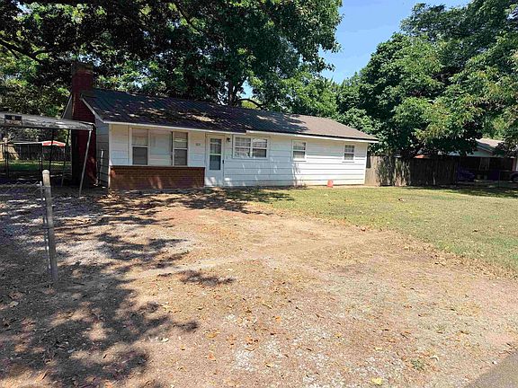 2nd image of 303 Choate St