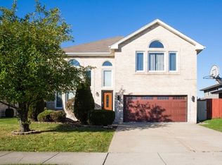 9208 S Thomas Ave, Bridgeview, IL 60455