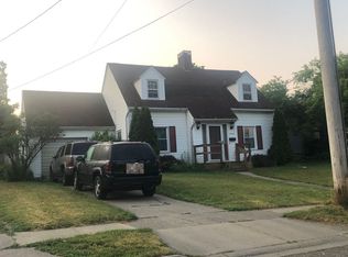 2221 Ray St, Lansing, MI 48910