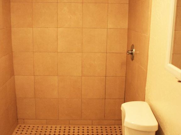 2nd image of 520 Ortiz Dr SE APT 9