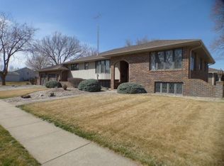 3706 21st St, Columbus, NE 68601
