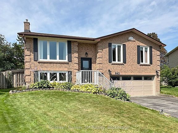 2nd image of 842 Saint Anne Ct