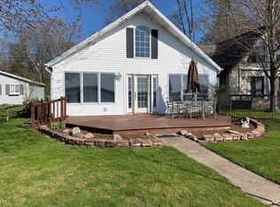 2771 Russell Dr, Wayland, MI 49348
