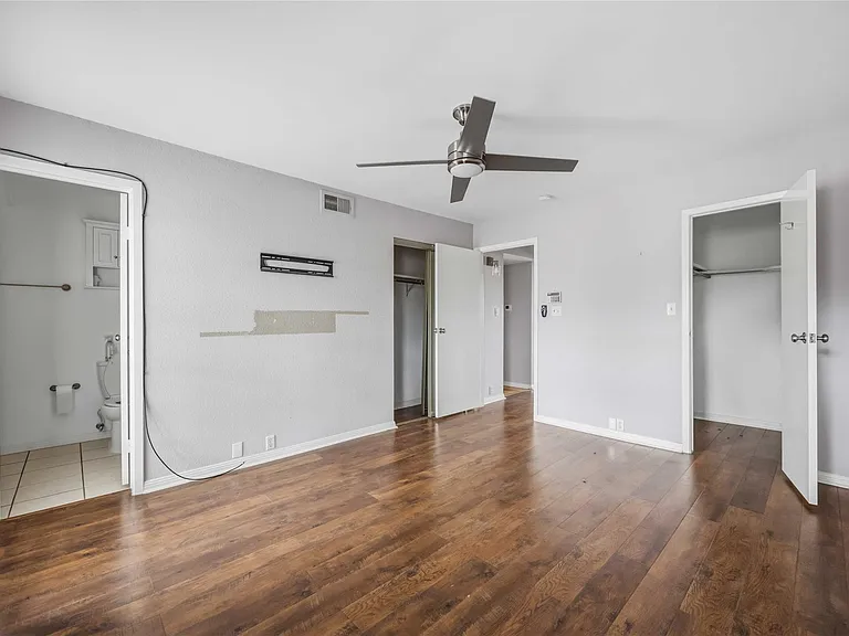 6201 Beverlyhill St #30 — Photo 22