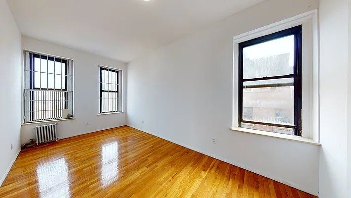 Rented by Bond New York | media 4