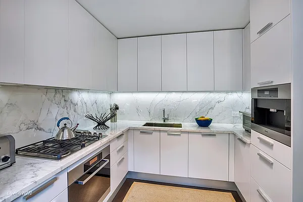 Rented by Corcoran | media 6