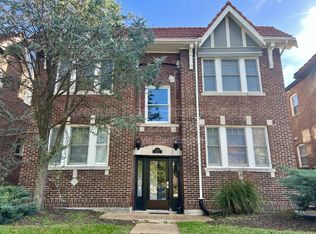 6048 Washington Blvd APT 1W, Saint Louis, MO 63112