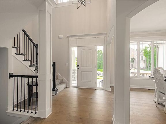 5th image of 1551 Oakwood Ln