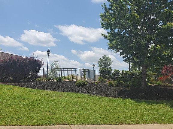 5th image of 203 Gardenia Dr