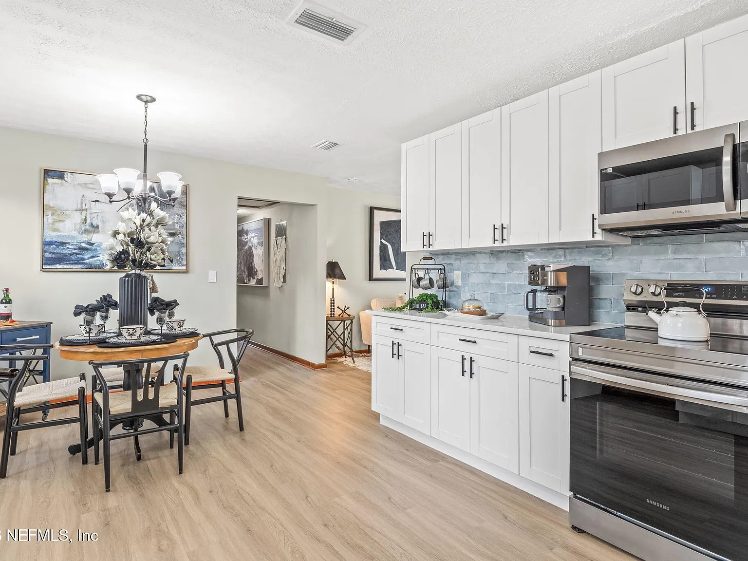 3 bed, 2.0 bath, 1154 sqft, $1,675 — Photo 2