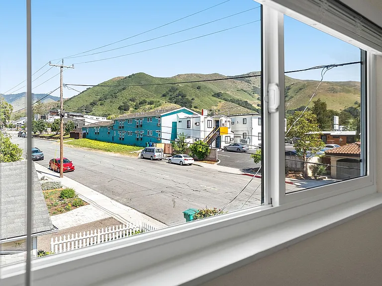 1622 Palm St - 2 Bedroom 2 Bath Fully Renovated: Move In Available Now | July 1st, 2026 Units Ava... — Photo 35