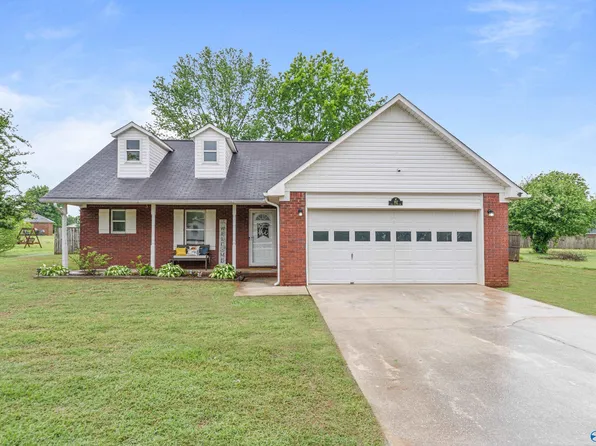 982 Bell Factory Rd, Huntsville, AL 35811