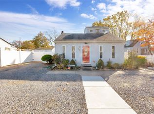 75 Commack Rd, North Babylon, NY 11703