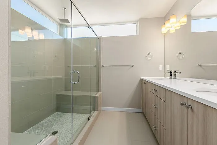 2 bed, 2.0 bath, 1480 sqft, $4,450 — Photo 2