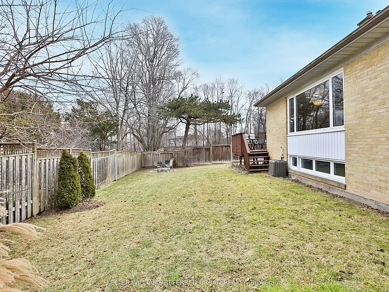 12 Firthway Ct #LOWER — Photo 11