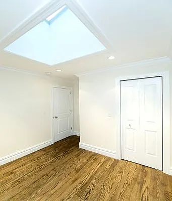 Rented by Voro New York | media 5