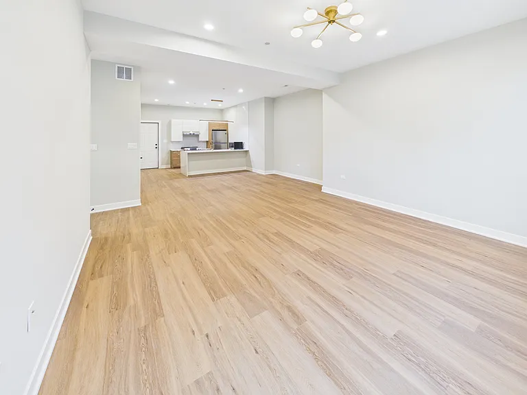 2839 W 24th Blvd #BM — Photo 9
