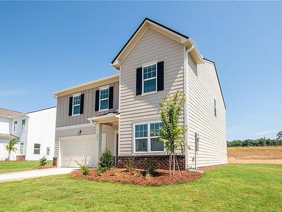 2nd image of 171 Casteel Ln