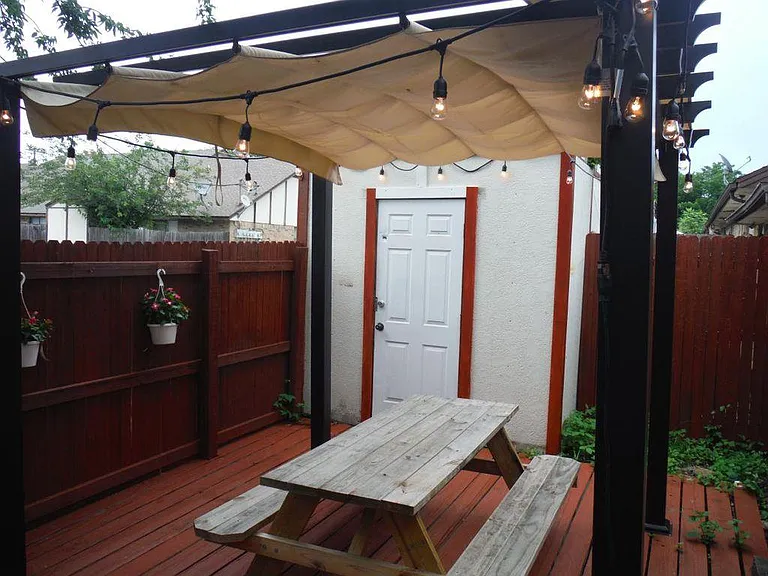 221 Hood St — Photo 31