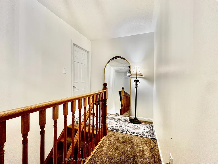 906 Burrows Gate — Photo 19