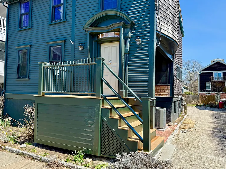 24A Houston Ave — Photo 11