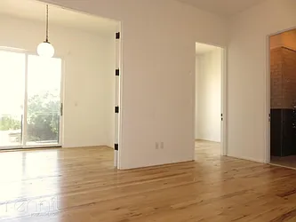 Rented by Rennit Inc.