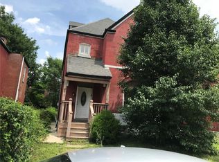 4817 Cupples Pl, Saint Louis, MO 63113