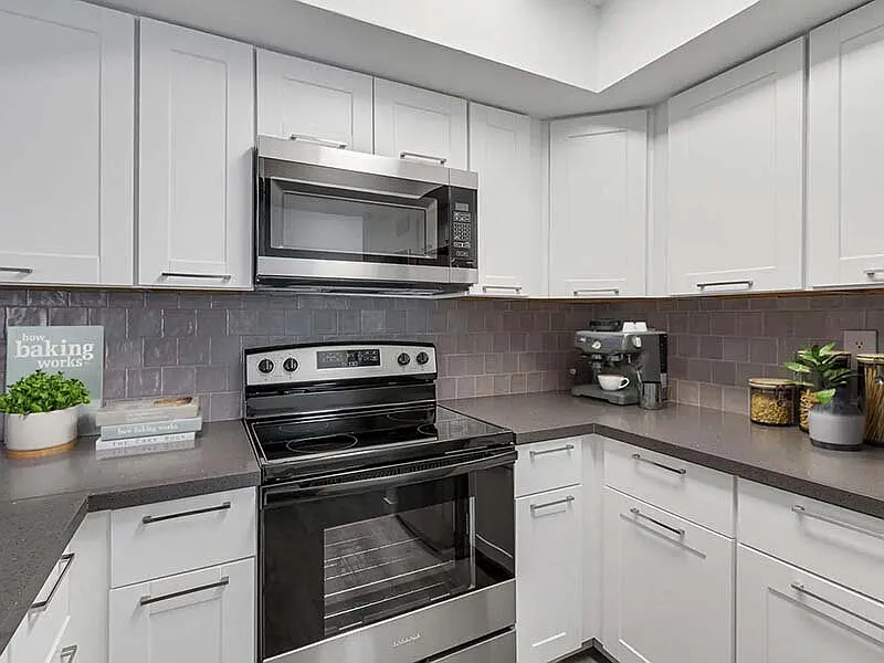 The Harrison Apartments — Photo 4