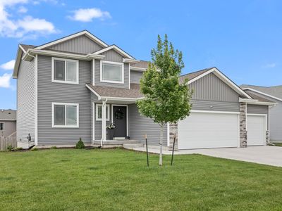 905 9th St, Waukee, IA, 50263
