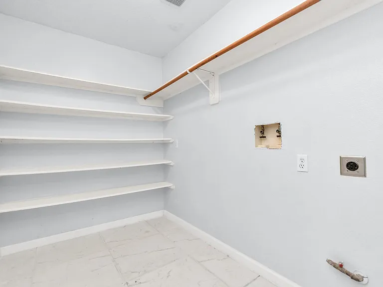 3626 Nutwood Ln — Photo 47